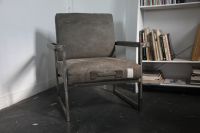 fauteuil "army". Structure acier. Assise mousse recouverte de sacs militaires