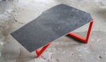 plateau en ardoise, pieds bois peints